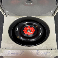 Eppendorf 5424 Centrifuge image 3